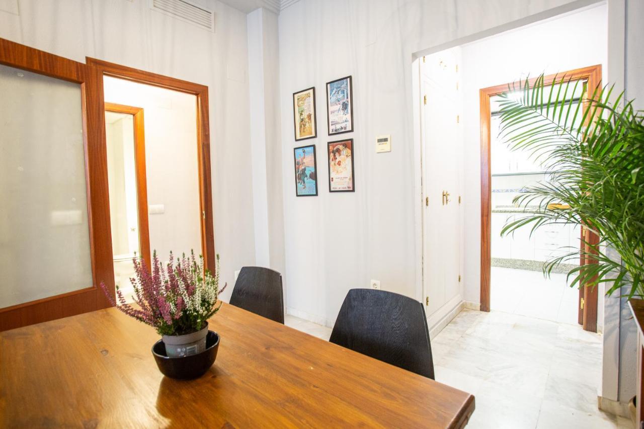 Wish Suite Torres De Sevilla Dış mekan fotoğraf